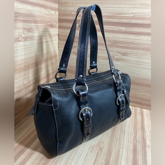 Vintage Coach pebbled Leather large Black shoulder bag. - Picture 2 of 12